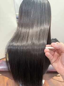 グランルッソ 岡山イオン前(GRAN LUSSO) 髪質改善ストレート9/15