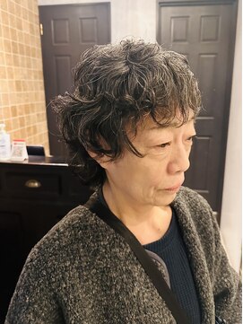 レヴィ 神楽坂(Levi) アメリ風カーリーヘア