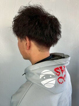 マップメンズデザイン(map men's design) ツイストスパイラルパーマ ツーブロック 刈り上げ 20代