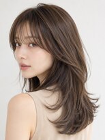 サーカス バイ ビュートリアム 青山(CIRCUS by BEAUTRIUM)&nbsp;レイヤーミディアム 上品 清楚 綺麗 顔周りレイヤー 表参道 青山