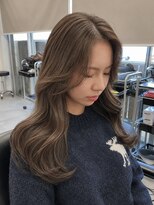 レブ 四条烏丸(Reb,)&nbsp;レイヤーカット顔まわり韓国ブリーチなしダブルカラーベージュ