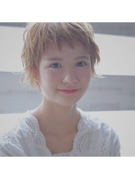 ヘアーアンドメイク シーク 八王子(HAIR&MAKE SeeK) もみあげのハネ感ショート