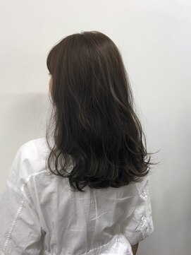 シエル ヘアアンドピース(Ciel hair peace) カーキベージュ