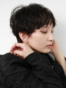 ナヌークカフラ(nanuk kafla) nanuk takabayashi マッシュショートパーマ