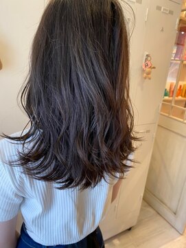 ナンバー イル デュッカ 札幌(N° il duca) 大人かわいいエギョモリ ミルクティーブラウン ひし形シルエット