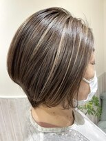 ネオリーブソラ 相模大野店(Neolive sola)&nbsp;脱白髪染め/白髪ぼかしハイライト/くびれショート