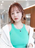 大人可愛いインナーカラーミディアムレイヤーボブウルフ