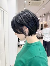 ビブ(VIV) 20代30代40代大人美人丸みショートボブ白髪ぼかしハイライト