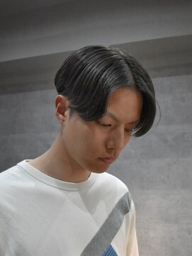 バーバーハウス ラヴィ(Barber House Lavie) センターパート