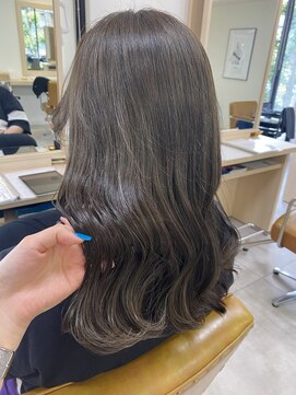 アンフレール アッシュブラウン/大園芽依