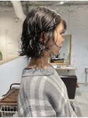 山本/ボブパーマ切りっぱなし前髪オリーブベージュブリーチなし