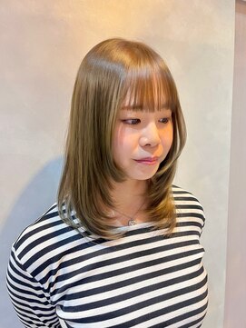 ブルーメ(Blume...) レイヤーカット/オリーブベージュ/透明感カラー