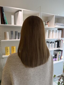 インク バイ アルテフィーチェ 甲子園口(ink by artefice) ホリスティック × ベージュカラー