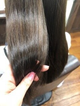 フランジパニ(FRANGPANI)の写真/まるで地毛のような愛されストレート♪思わず触れたくなる自然な艶髪へ導き上品な美しさを叶えます。