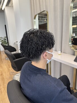 エイト コーナー 大宮東口店(EIGHT corner) 縦落ちツイストスパイラルパーマ