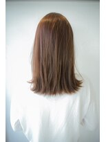 ヴィバラヘアー 別府駅前店(VIVA LA HAIR) 【VIVA LA HAIR別府駅前店】　切りっぱなしセミディ