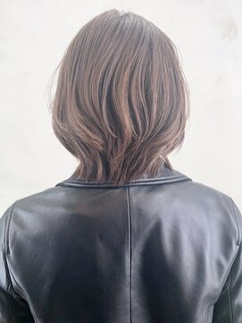 アイティー バイ アルバム 中野店(IT by ALBUM) ミディアムレイヤー_ウェーブパーマフォギーベージュ_ba285583