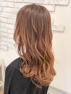 ミーティア バイ クアトロ(Meteor By QUATRO) 大人可愛いマロンベージュ