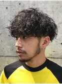 波巻きツイストスパイラルパーマツーブロック刈り上げ