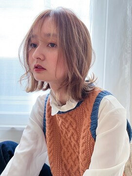 アヴァンスアンス 広島袋町店(AVANCE.ens) ペールベージュ×外ハネボブ