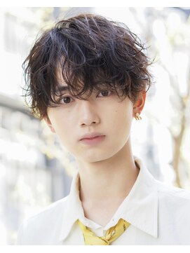 オーシャントーキョー シブヤジンナン(OCEAN TOKYO shibuya JINNAN) ツーブロック束感流行波巻きセンターパート