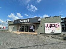 サロンズ ヘア 福山駅家店(SALONS HAIR)の雰囲気（ケーズデンキの店舗横〇グレーの建物が目印です）