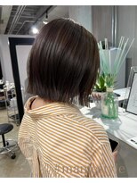 ディセンシー(Dicency)&nbsp;Dicency（マオ）ブリーチなしオリーブベージュ×ボブ