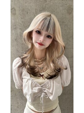 モニカ(MONIQA) デザイン