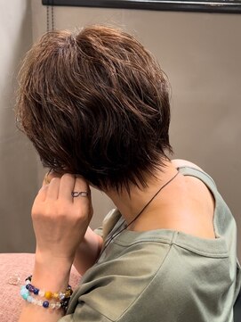 ビュートヨナカ(VIEW TOYONAKA) ショートヘア/前髪あり/髪質改善/白髪ぼかし/阪急豊中