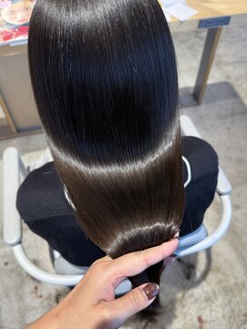 エクリュ(ecru) 艶感 × メテオカラー(酸熱トリートメント配合)