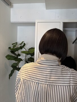 スケール(SCALE) グレージュボブ