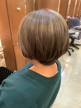 大須賀美容室 けやき通り店 白髪ぼかしハイライト