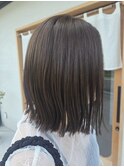 オリーブベージュ