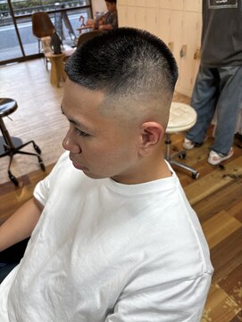 イエローコーン 金沢文庫店(YELLOW CORN) スキンフェード/フェードカット/坊主フェード/バーバー/短髪