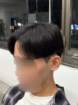 フイ 新宿3丁目(Hui) フェザーパーマ/グレーブルーカラー/刈り上げショートパンク