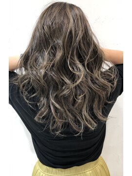 アッシュ 武蔵小金井店(Ash) ハイライトグレージュ