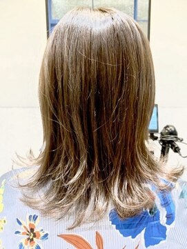 クアトログランシュ 水戸店(QUATRO×GranCieux) エクルベージュ×外ハネ