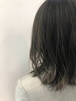 エヌプラス(N+)&nbsp;黒髪グラデヘアーオリーブグレー小顔に見せるヘアココアベージュ
