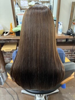 クラップヘアーコンフォートスペース(CLAPHAIR comfort space)の写真/ダメージを最小限に抑える◎髪の広がりやうねりを解消し、扱いやすい自然なストレートスタイルに！