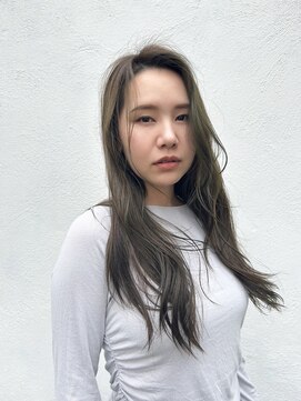 ヘアーシグネチャー(Hair Signature) 20代/30代/小顔/大人可愛い/レイヤー/グレーベージュ