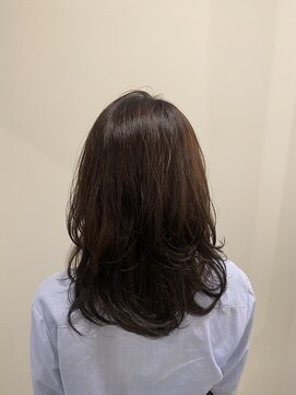 ユニコ(unico) 海外風レイヤーカット