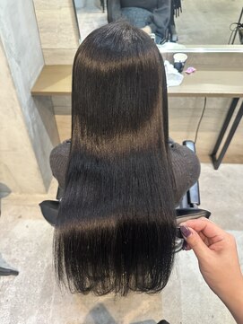 ジーナ 池袋(Zina) うる艶ストレート × グレージュ