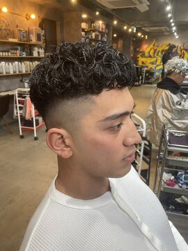 カーニー 上野(kearny) スパイラルパーマ