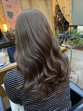 チャプター 問屋町(chapter) ミルクティーオリーブカラーレイヤーカットケアブリーチ韓国ヘア