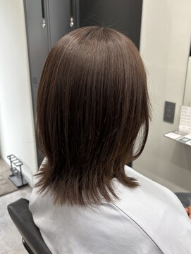 アルター(aL ter) 【ミディアムレイヤー×ブラウン】鎌取/林愛華