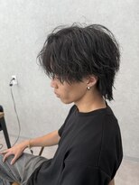 ジーナ 天神(Zina)&nbsp;センターパートウルフ/スパイラルパーマ