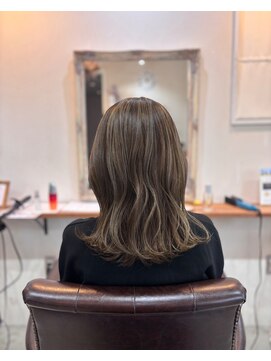 エトワール(Etoile HAIR SALON) ハイライトミディアムレイヤー
