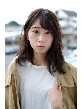 スリーアン(THREE ann.) 大人可愛いゆるふわ愛され髪*ヌーディーベージュ