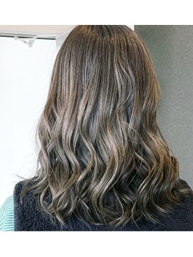 カフネ(KAHUNE) オリーブベージュ