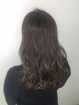 エヌプラス(N+) 黒髪グラデヘアーオリーブグレー小顔に見せるヘアココアベージュ